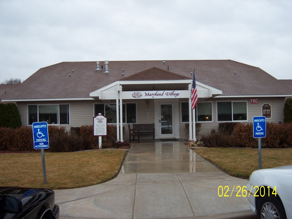 a view of the municipal civic center building