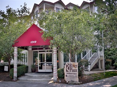 1249 W Grand Ave Studio-2 Beds Apartment for Rent