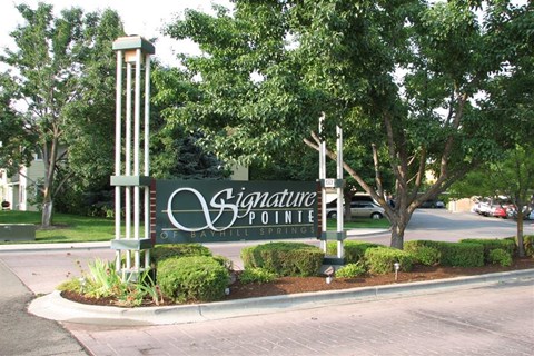 Signature Pointe