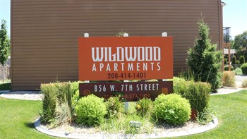 856 W 7th St 1-2 Beds Apartment for Rent - Photo Gallery 3