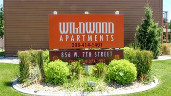 856 W 7th St 1-2 Beds Apartment for Rent - Photo Gallery 5