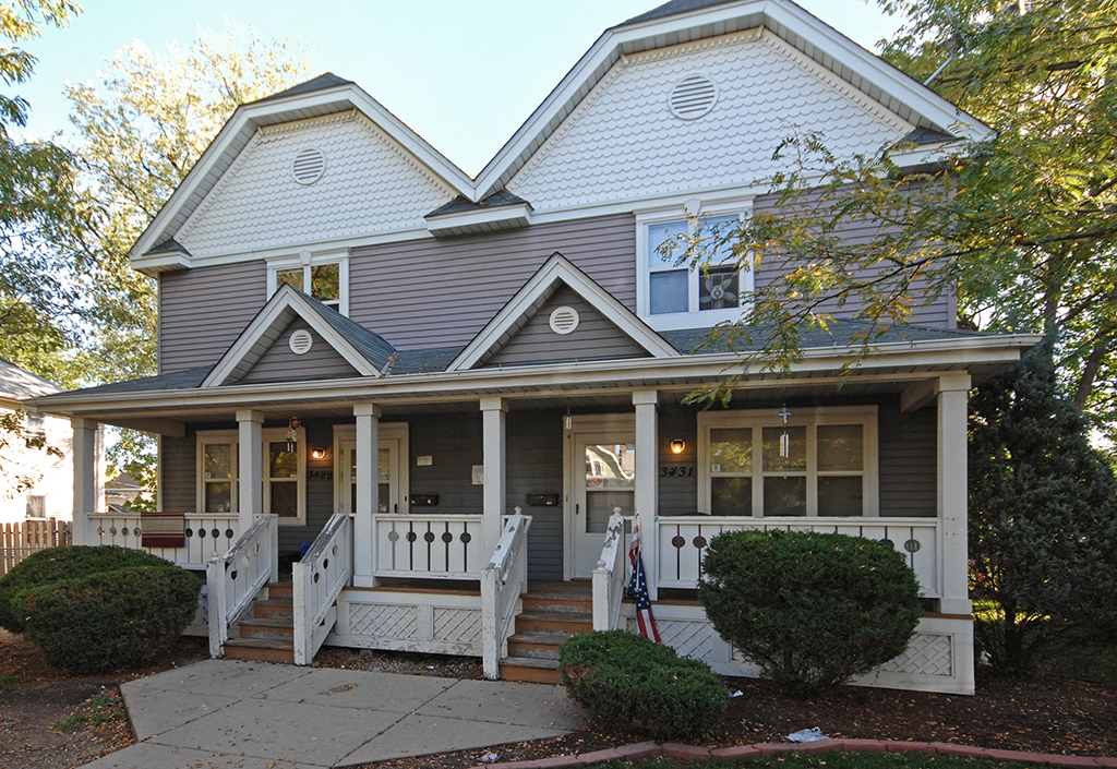 the house has been renovated and is ready to be sold