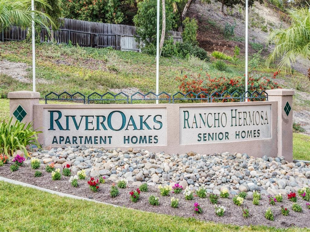 River Oaks Apartments In Oceanside Ca