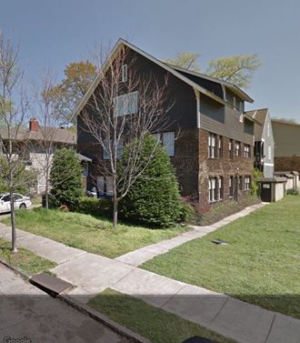 Bottom Unit 3 Beds Apartment for Rent