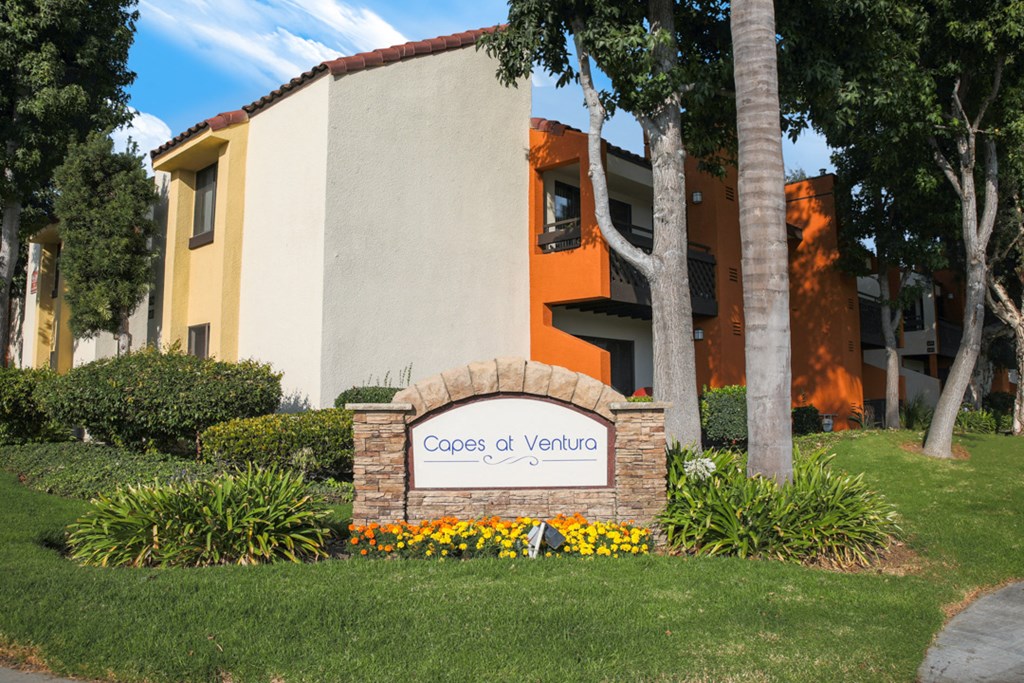 Monument sign reading Capes at Ventura