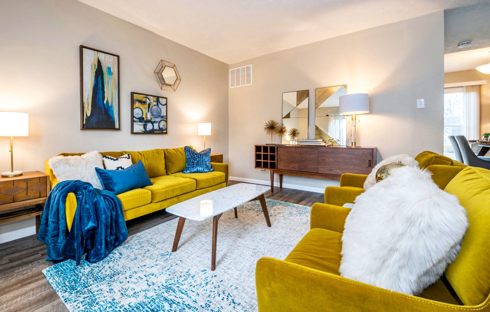 The Voyageur Apartments Townhomes In West Carrollton Oh