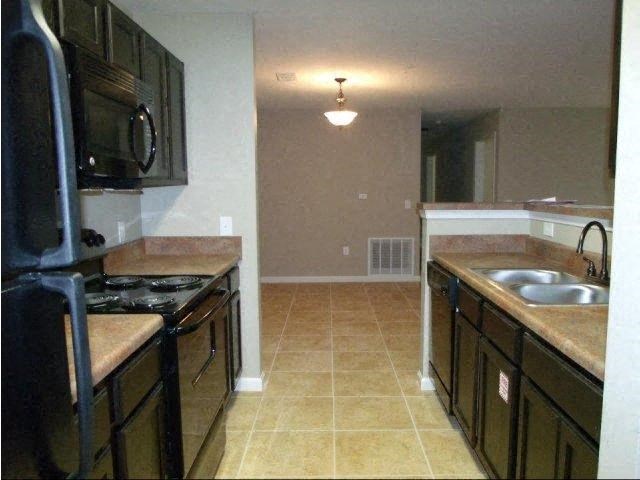 Granite Countertop at Heron Cove, Enterprise, AL