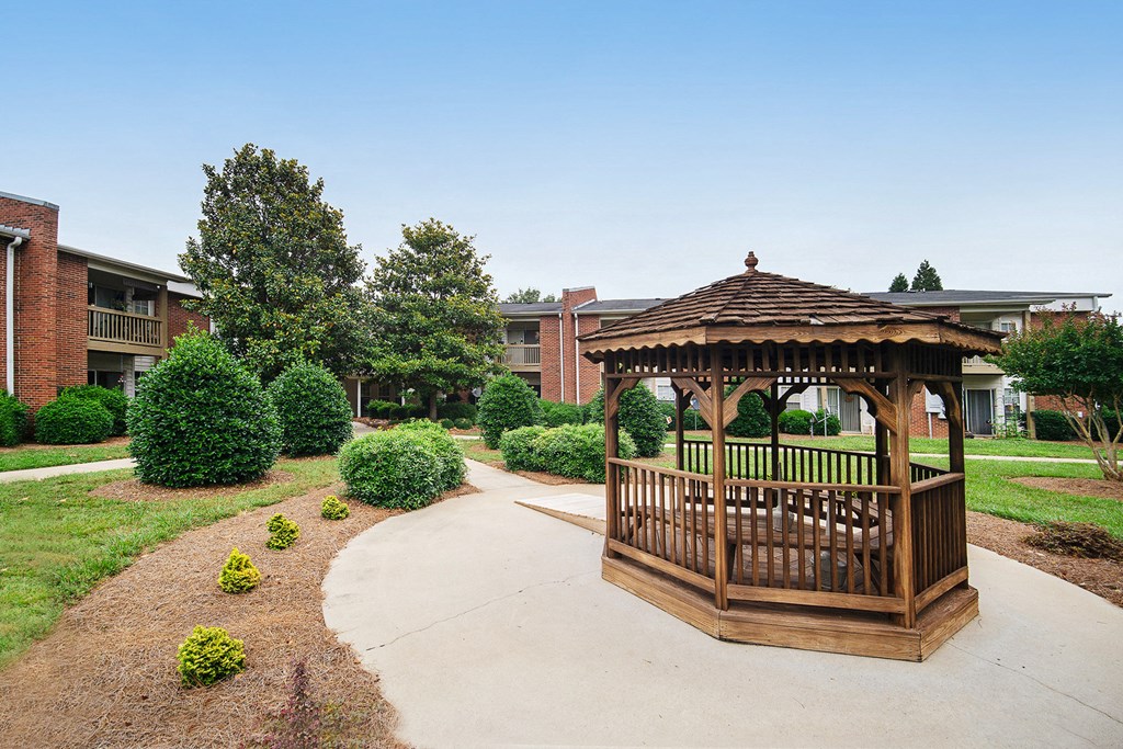 crosswinds courtyard