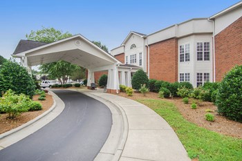 villa trace front entrance