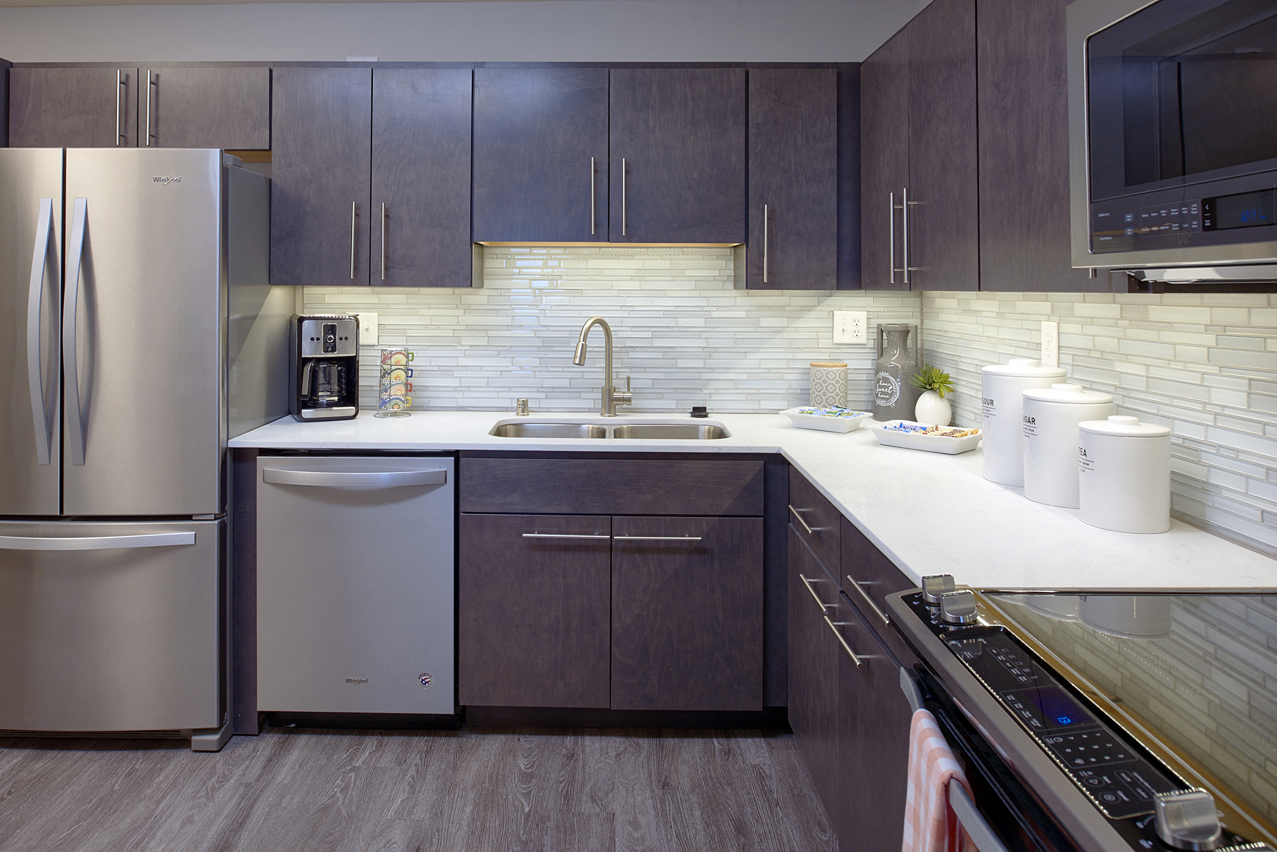 Updated Kitchen at Durham, Edina, MN