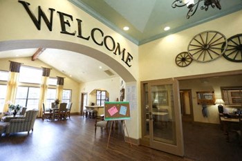 2900 Century Park Blvd 1-3 Beds Apartment, Affordable for Rent - Photo Gallery 3