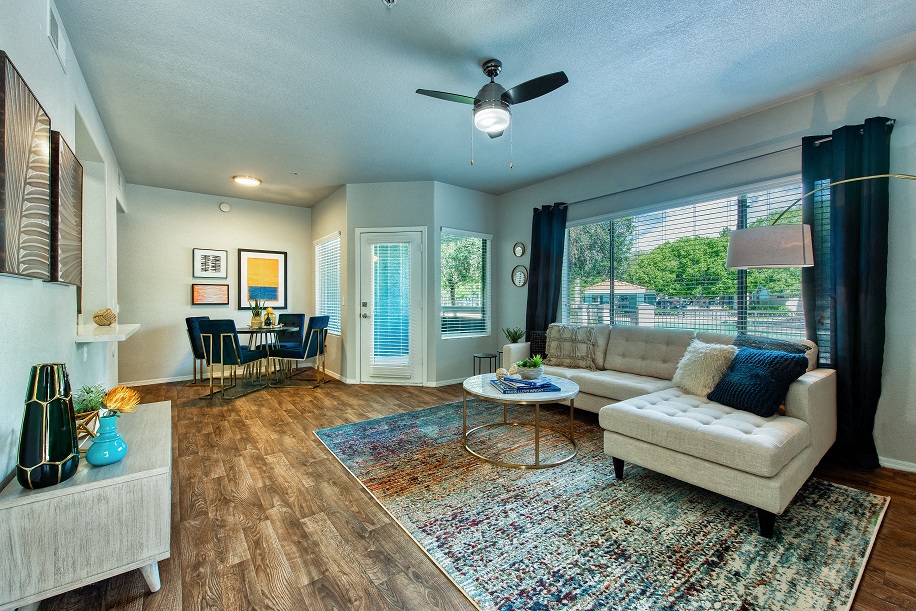 Galleria Palms Model Livingroom