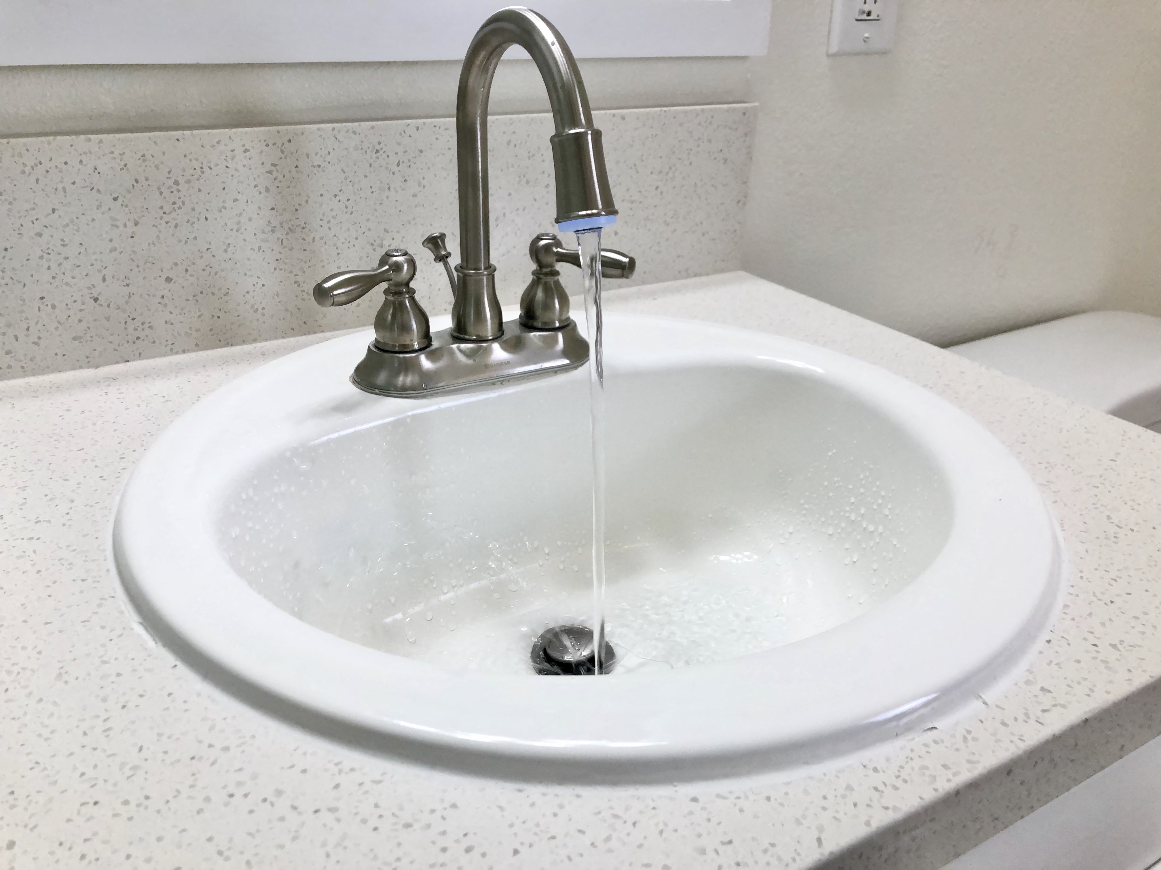 1bd/1ba 425 Alexandria Apt 9