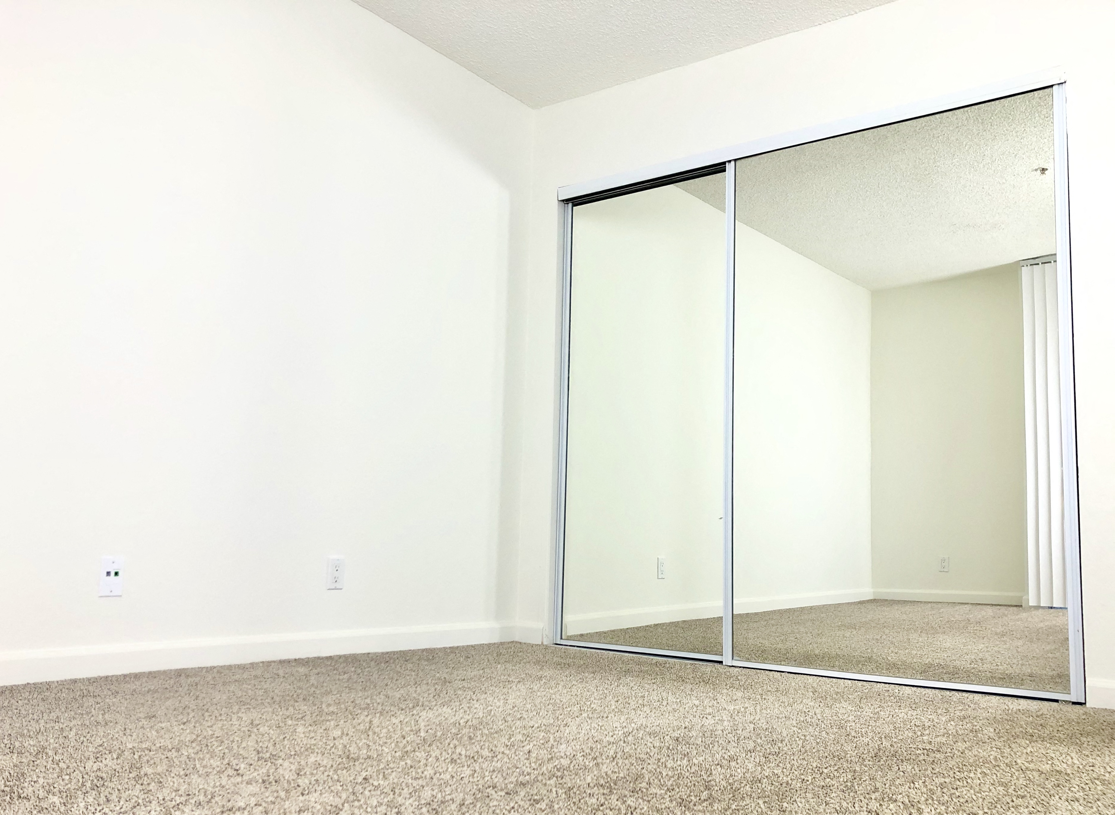 1bd/1ba 1853 Whitley Ave Apt 115