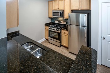 Parq 170 at City Center Apartments Upgraded Vacant kitchen 2 Parq 170 at City Center Apartments Upgraded Vacant kitchen 2 - Photo Gallery 5