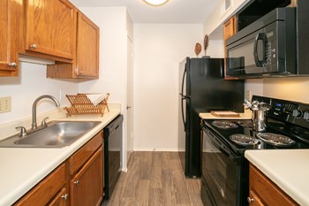 6075 Grelot Road 1-2 Beds Apartment for Rent - Photo Gallery 5