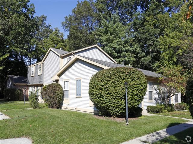 1599 Twin Oaks Dr. 1-3 Beds Apartment, Home, Townhouse for Rent - Photo Gallery