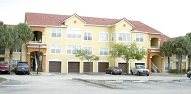 1200 Waterway Village Ct 1-3 Beds Apartment for Rent - Photo Gallery 2