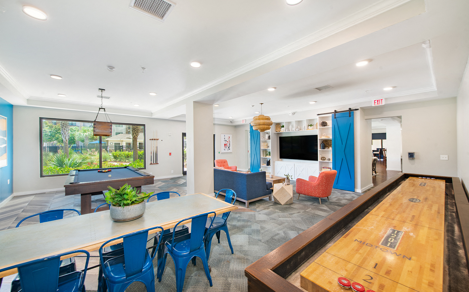 the preserve at ballantyne commons community room with pool table and table tennis