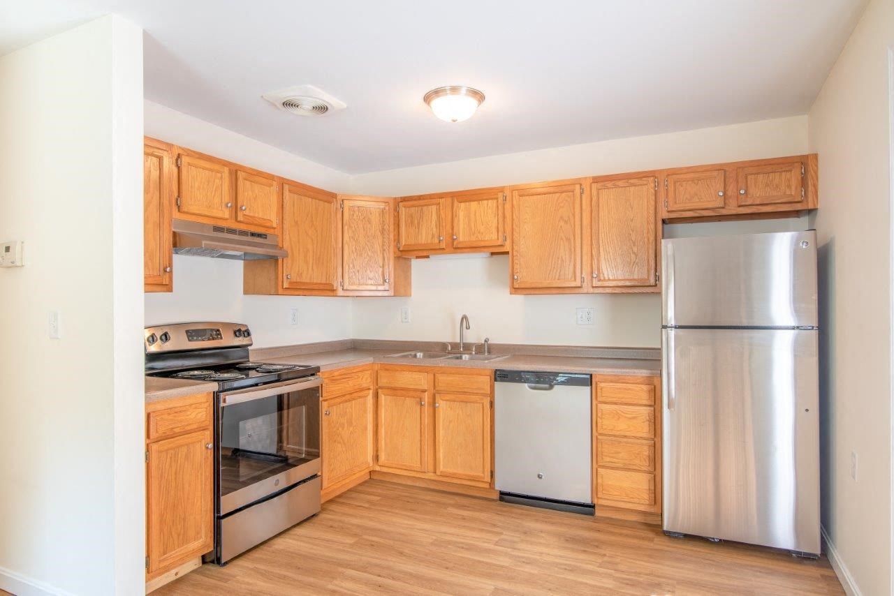 Fully Equipped Kitchen at Windsor Terrace, Hooksett
