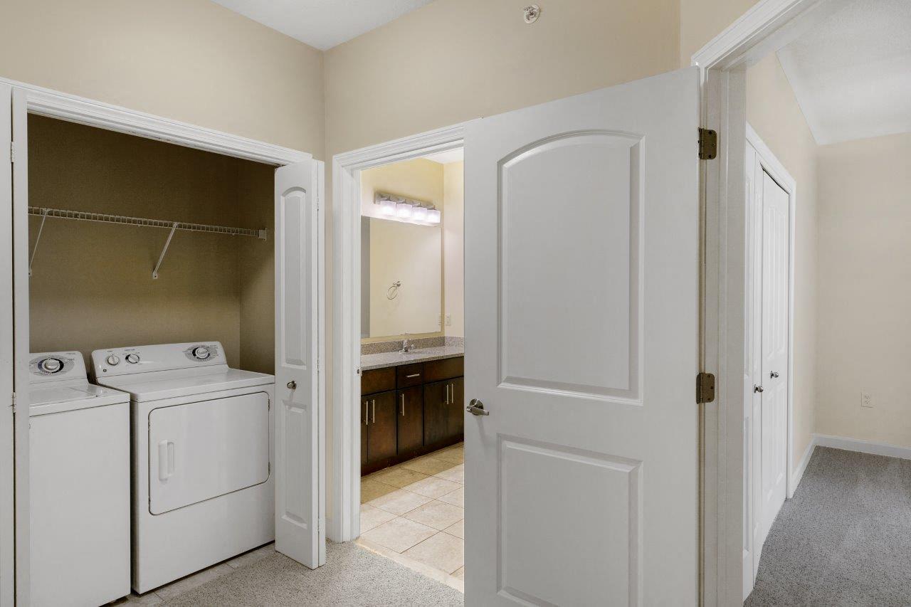 Laundry Room at Alexander at Patroon Creek, Albany, NY