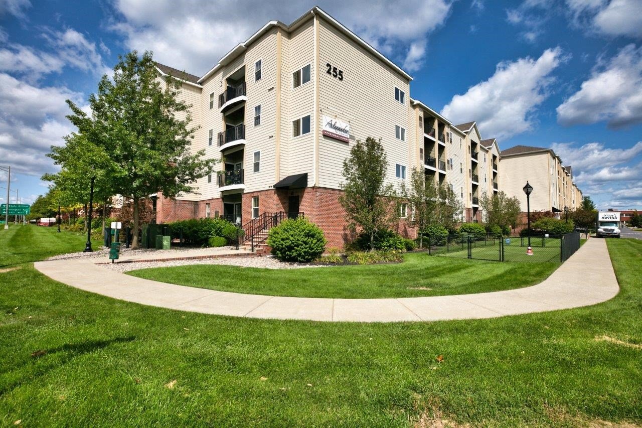 Best Alexander Patroon Creek Apartments Albany Ny for Rent