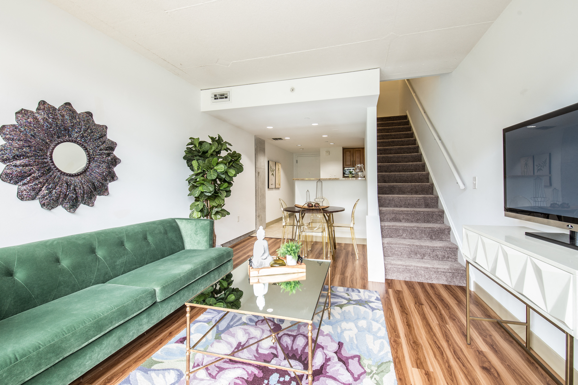 Navona 2BR Up A Living Area (2)