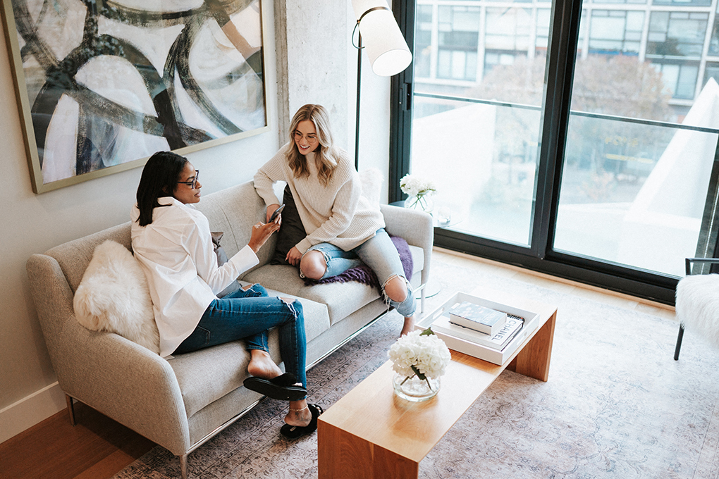 Navona Living Room Lifestyle