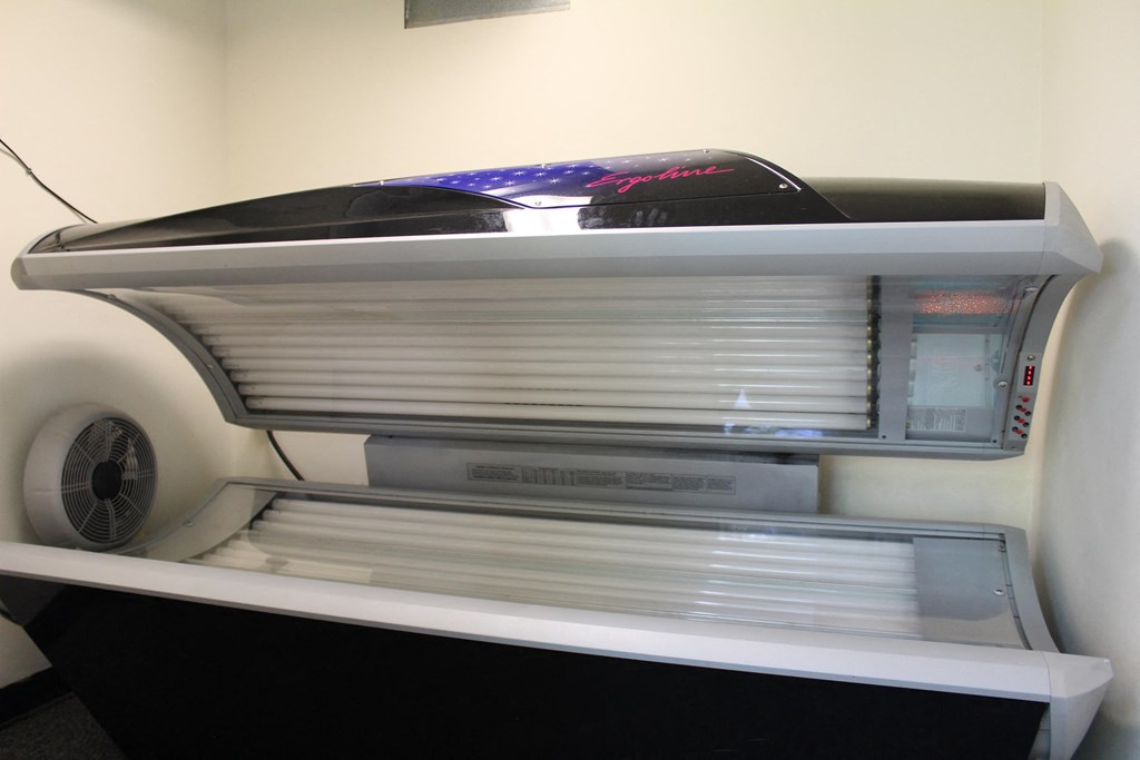 Miamisburg by the Mall Tanning at Miamisburg by the Mall, Ohio