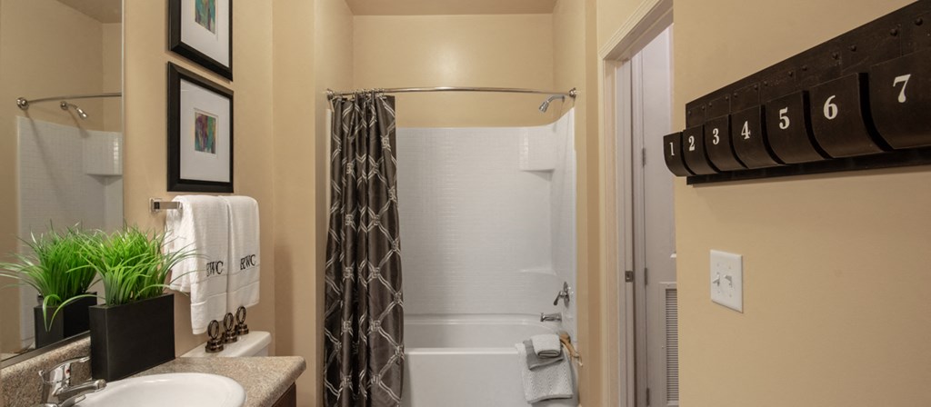 Retreat At West Creek