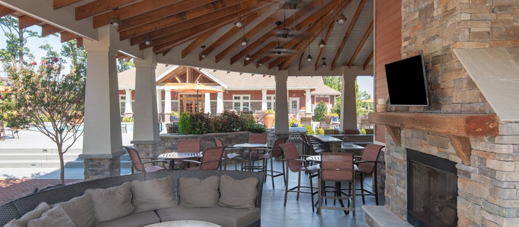 Retreat At West Creek