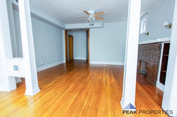 1104 N. Oakley Blvd. 2-3 Beds Apartment for Rent - Photo Gallery 4
