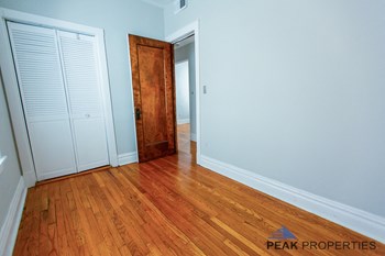 1104 N. Oakley Blvd. 2-3 Beds Apartment for Rent - Photo Gallery 6