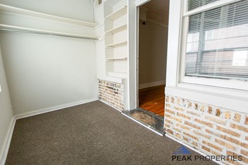 1104 N. Oakley Blvd. 2-3 Beds Apartment for Rent - Photo Gallery 11