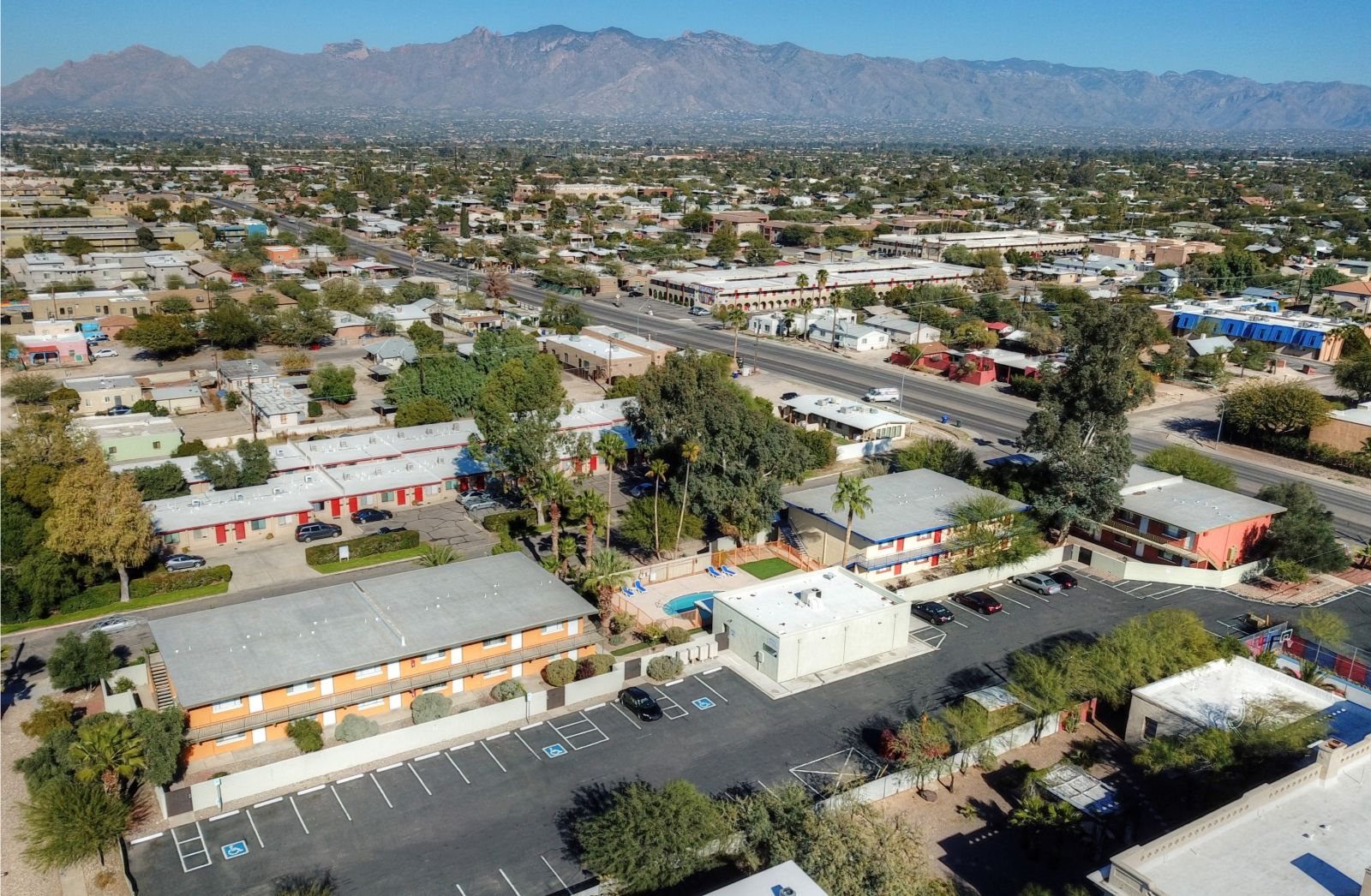 Aerial%20view%20of%20University%20Manor%20Apartments%20in%20Tucson%20AZ%201.jpg