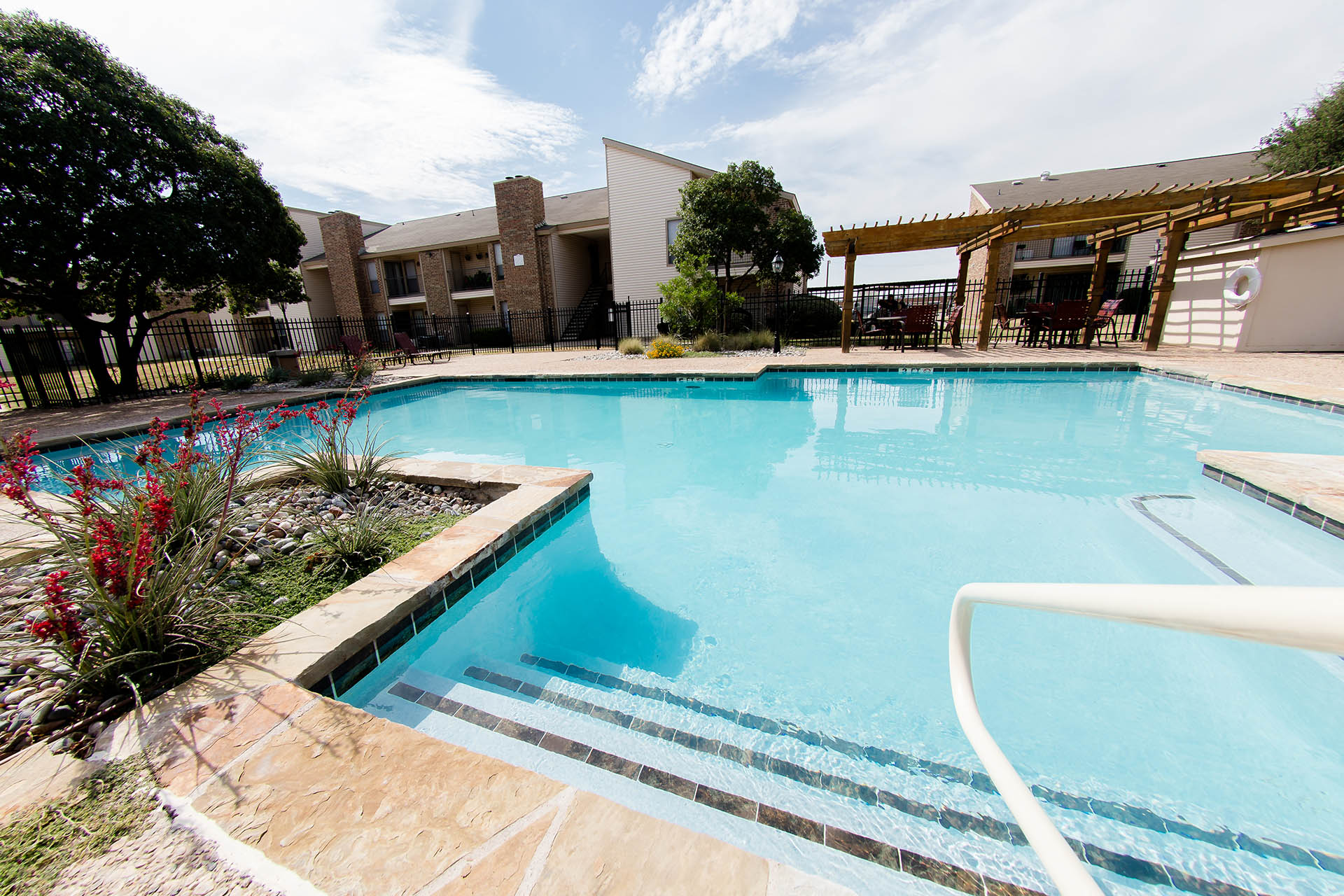 Apartments Near Downtown Midland Park At Caldera