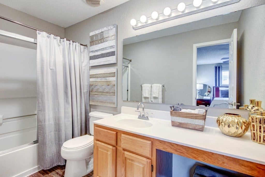 pinecrest town homes apts for rent olathe ks master bath