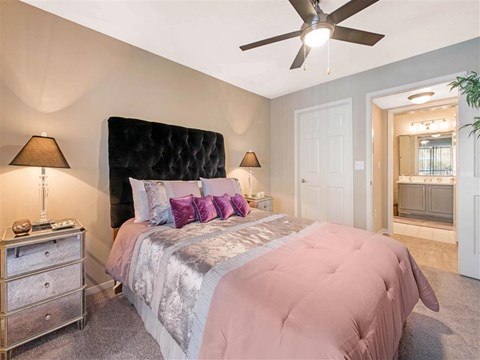 The Parkway at Hunters Creek | Apartments for Rent in Orlando, FL | Bedroom