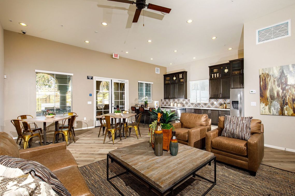 View Our Chula Vista Ca Apartments For Rent Stone Creek