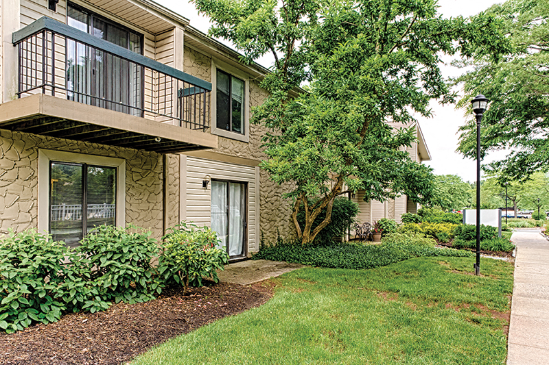 Hunters Glen Apartments, 1000 Hunters Glen Drive