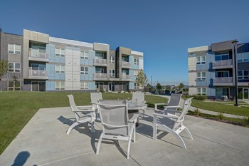 3515 Cross Hill Drive Studio-3 Beds Apartment for Rent - Photo Gallery 4
