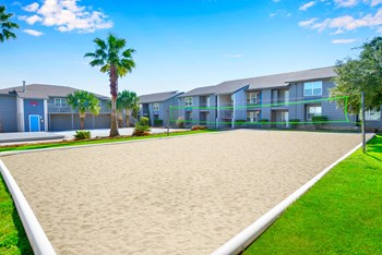 Street Street at Pearl Apartment Homes, Texas - Photo Gallery 5