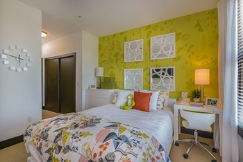 1560 Central Avenue Studio-2 Beds Apartment for Rent - Photo Gallery 5