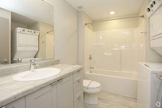 1037 Michigan St. NE 1 Bed Apartment for Rent - Photo Gallery 2