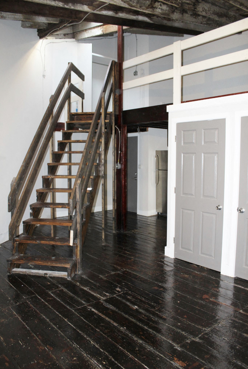 Bainbridge One Bedroom Loft