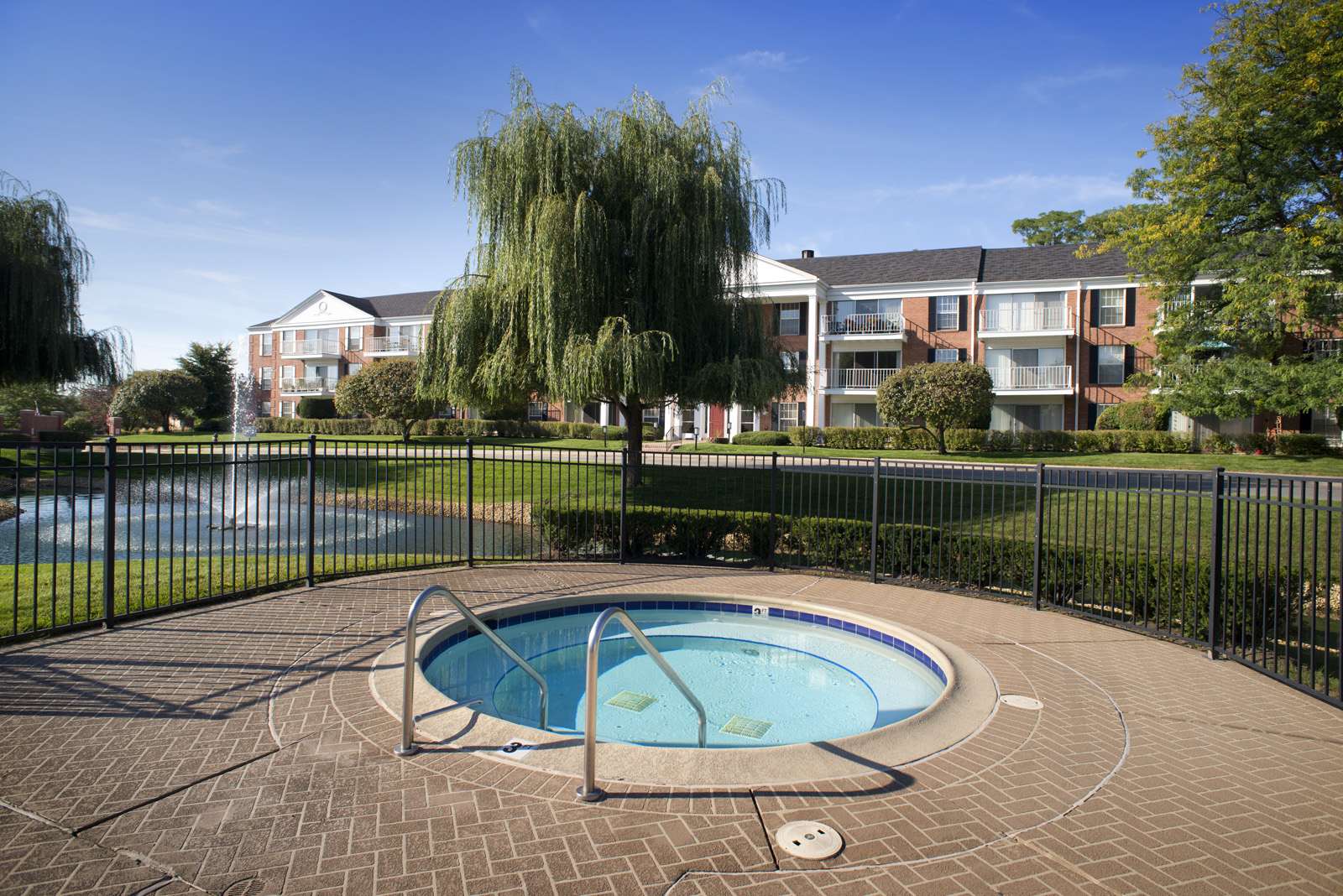 Photos and Video of Versailles on the Lakes Oakbrook in Oakbrook