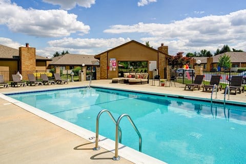 Swimming Pool with Sundeck and Lounge Area, at Springburne at Polaris Apartments in Columbus, Ohio 43235
