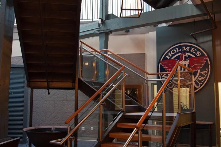 a set of stairs in front of a restaurant