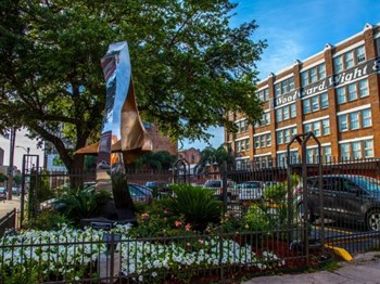 344 St. Joseph St. Studio-2 Beds Apartment for Rent - Photo Gallery 5