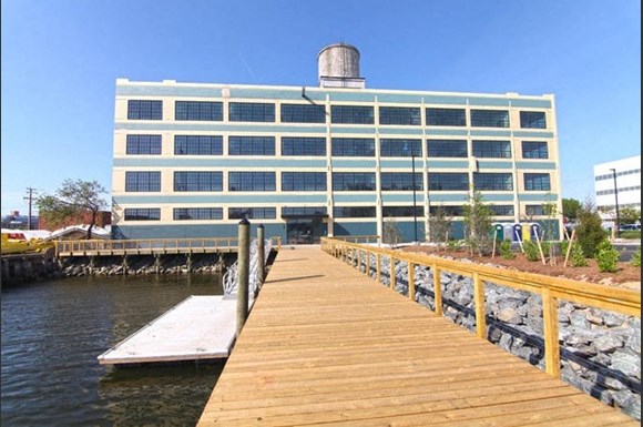 The Roebuck Apartments 519 Front Street Norfolk Va Rentcafé Norfolk Photo Gallery 1